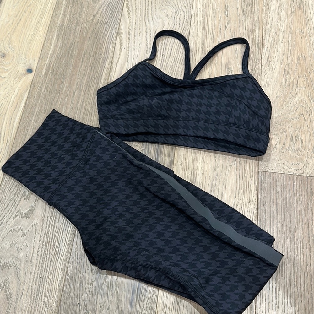 alo yoga houndstooth pants and sports bra